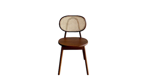 Ghế gỗ cao cấp 307 là mẫu ghế trang trí được yêu thích tại Trung Hiếu Decor